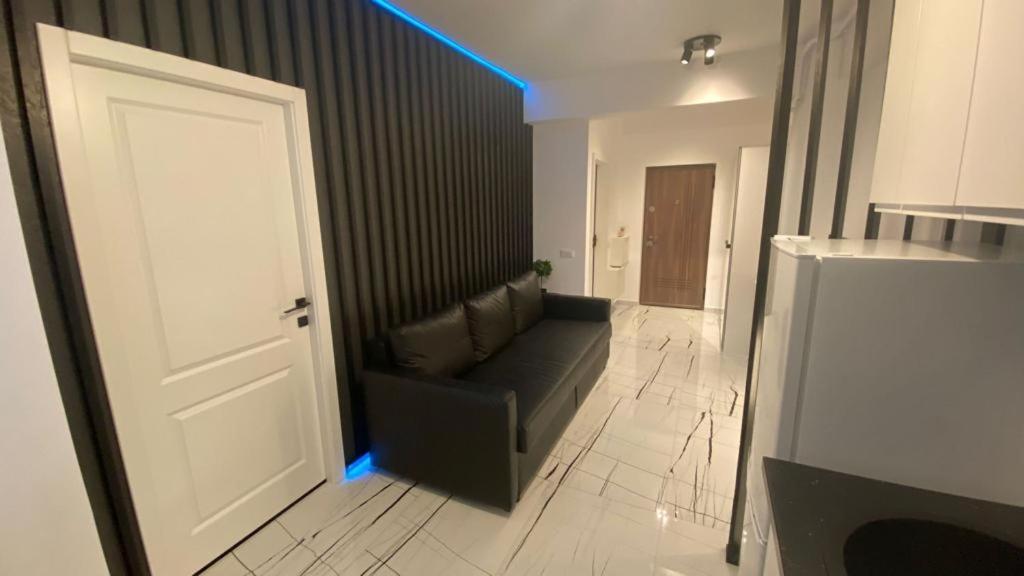 Q Luxury Apartment - Palas Center Iasi Bagian luar foto